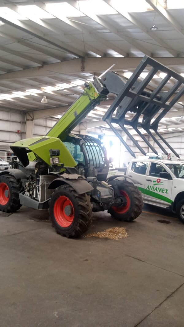 CARGADOR TELESCOPIO SCORPION 1033 CLAAS <br> NS: K3400048